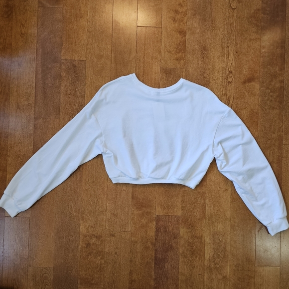 H&M Cropped Top MTV T-Shirt new with tags size medium super lightweight and thin - Picture 4 of 5